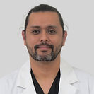 Cindy González, Dermatóloga con formación
