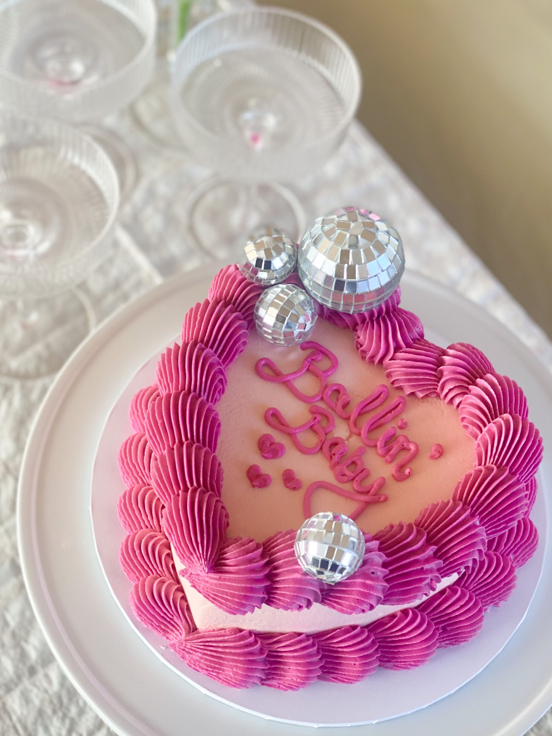 RETRO DISCO HEART CAKE - double depth