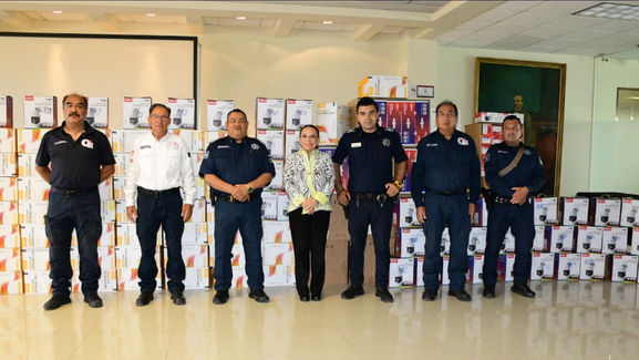 Entrega el Gobierno de Tulancingo patrullas y equipo policial