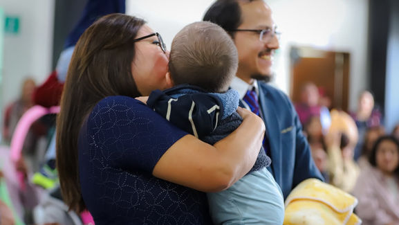 Suman 61 familias beneficiadas con adopciones en el DIF Hidalgo