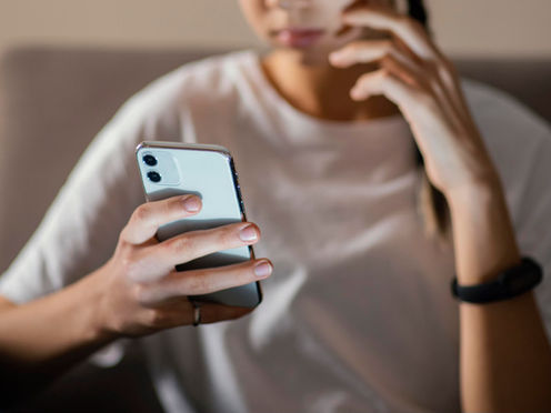 ¿Qué es el scroll infinito en redes? SSPC emite recomendaciones