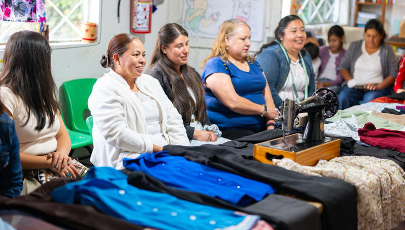 Concluyen 15 mujeres de Huasca curso de Corte y Confección para emprender