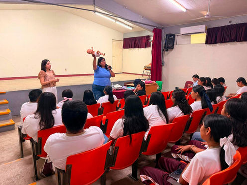 Llevan talleres de seguridad y prevención a escuelas de Huejutla