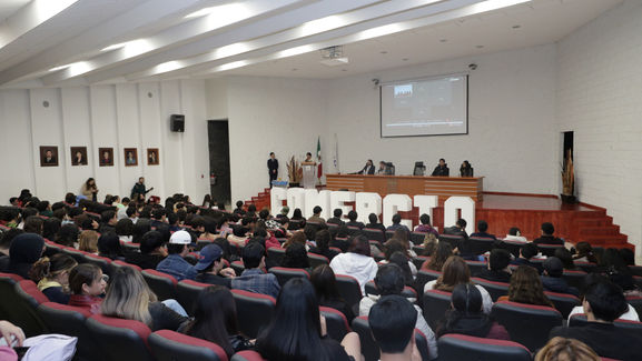 Potencia la UAEH exportaciones con foro de negocios en el ICEA