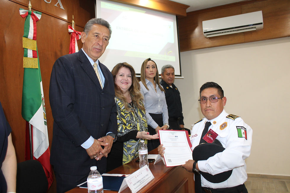 Concluyen 229 elementos de la PIBEH su bachillerato en Hidalgo