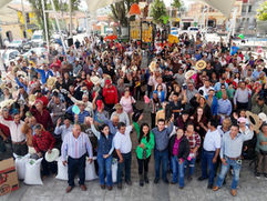 Entregan apoyos y subsidios para el campo en Tulancingo