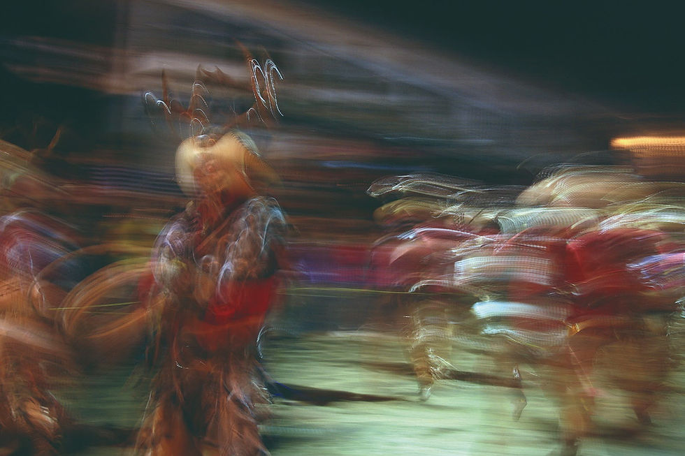 Fotógrafo profesional capturando imágenes de tradiciones comunitarias para postular a la convocatoria Capturando Hidalgo 2026.
