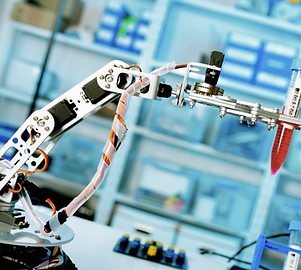 Robotic Lab Assistant