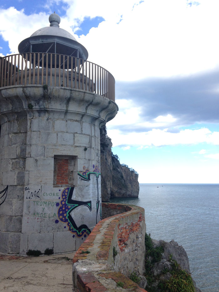 Santoña (Cantabria) "Senda de los Faros, Costa Esmeralda"