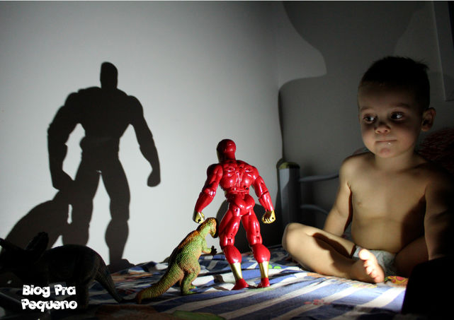 Brincando com sombras