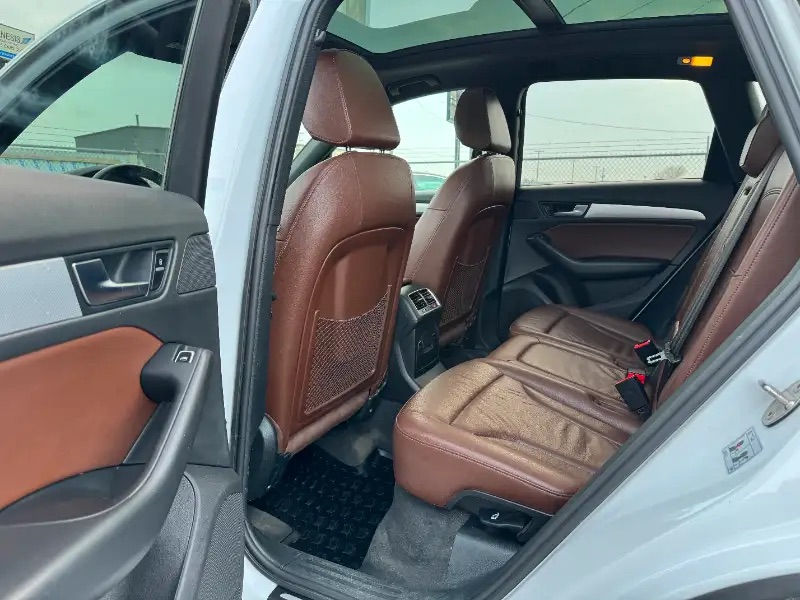 Thumbnail: 2016 Audi Q5/SQ5 3.0T Technik Quattro AWD