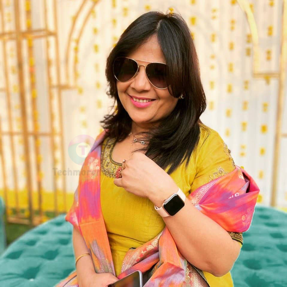 pramila dixit profession
