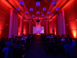 „LRT radijo akademijos“ dalyviai pristatė unikalius kūrinius: dovanoja kelionę laiku ir erdve