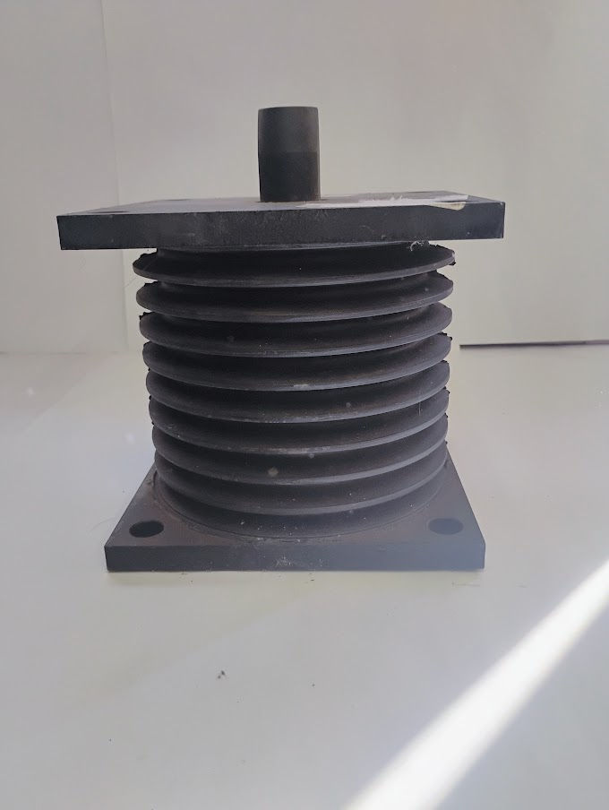 Volvo 15169632 Rubber Spring