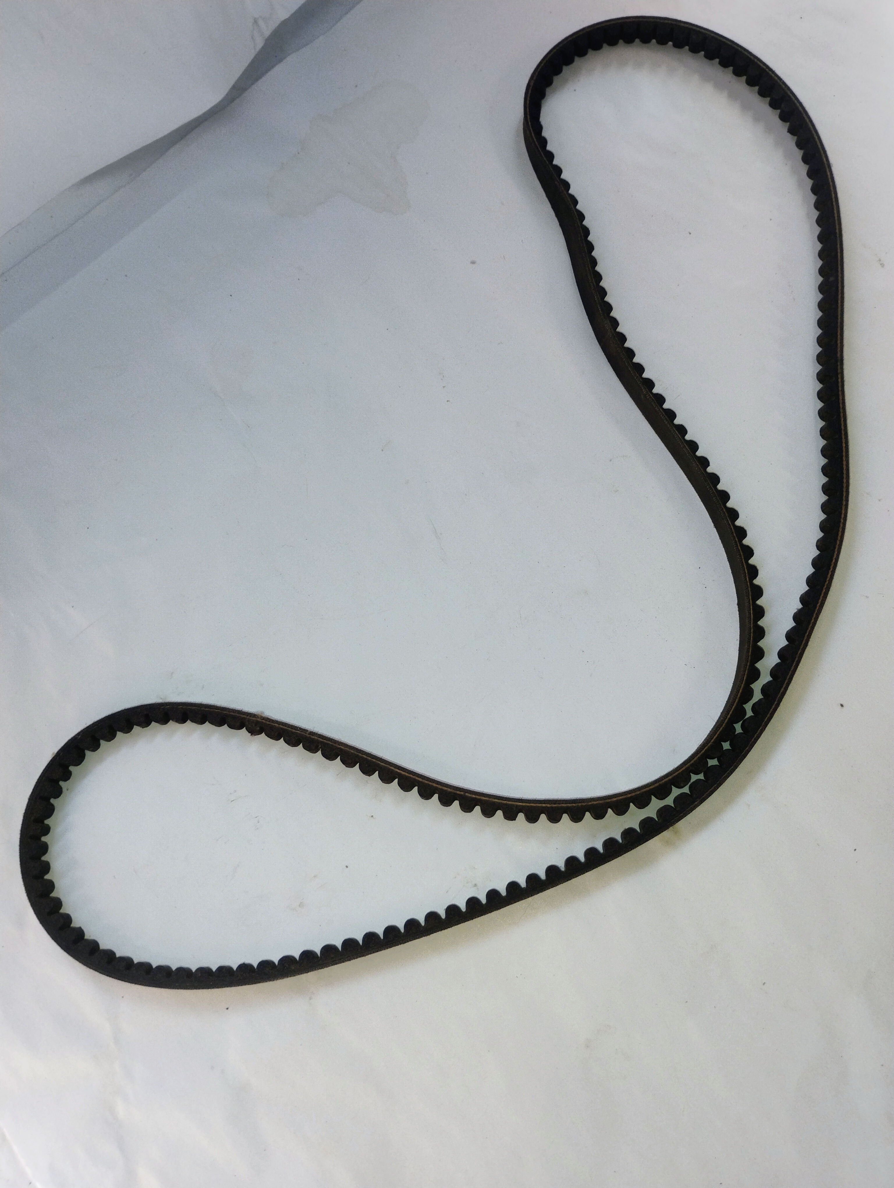 Mack 88GB439P677 43-7705 Drive Belt Cogged V-Belt