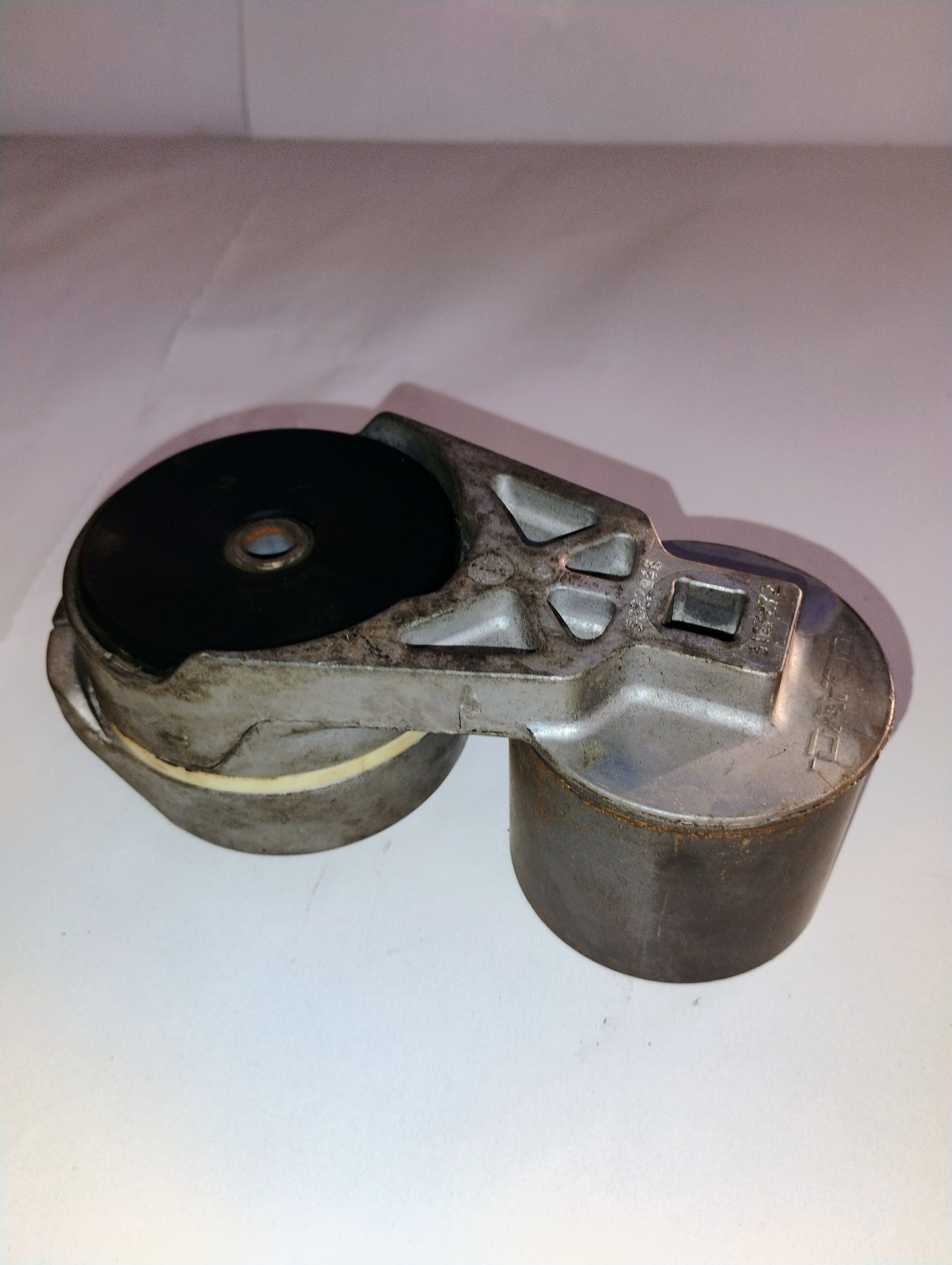 Dayco 3682946 Belt Tensioner 