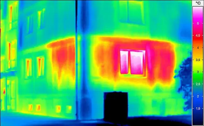 thermography-building-infratec-building-facade-window.webp