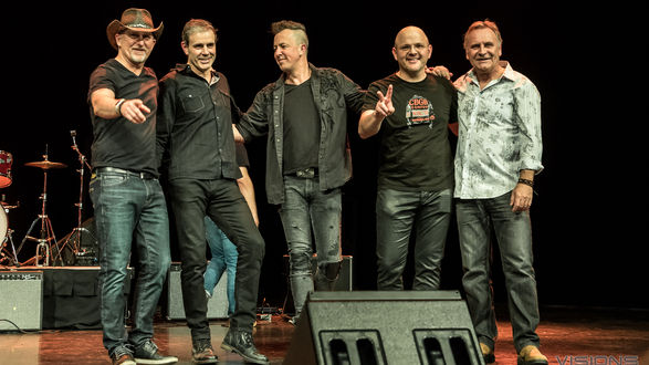 Renegade band - pubs, corporate events, weddings, Vancouver, Surrey, Langley