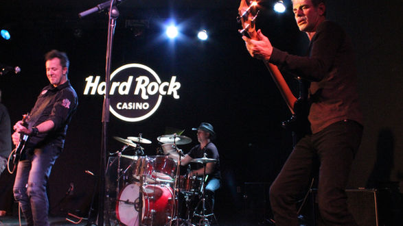 Renegade band - pubs, corporate events, weddings, Vancouver, Surrey, Langley