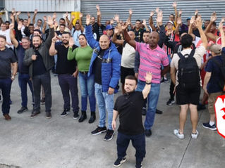 VITÓRIA! Trabalhadores cruzam os braços na Sakura e conquistam proposta para pagamento dos 50% restantes da PLR