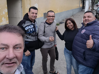 Dirigentes visitam trabalhadores da Doces Confirma