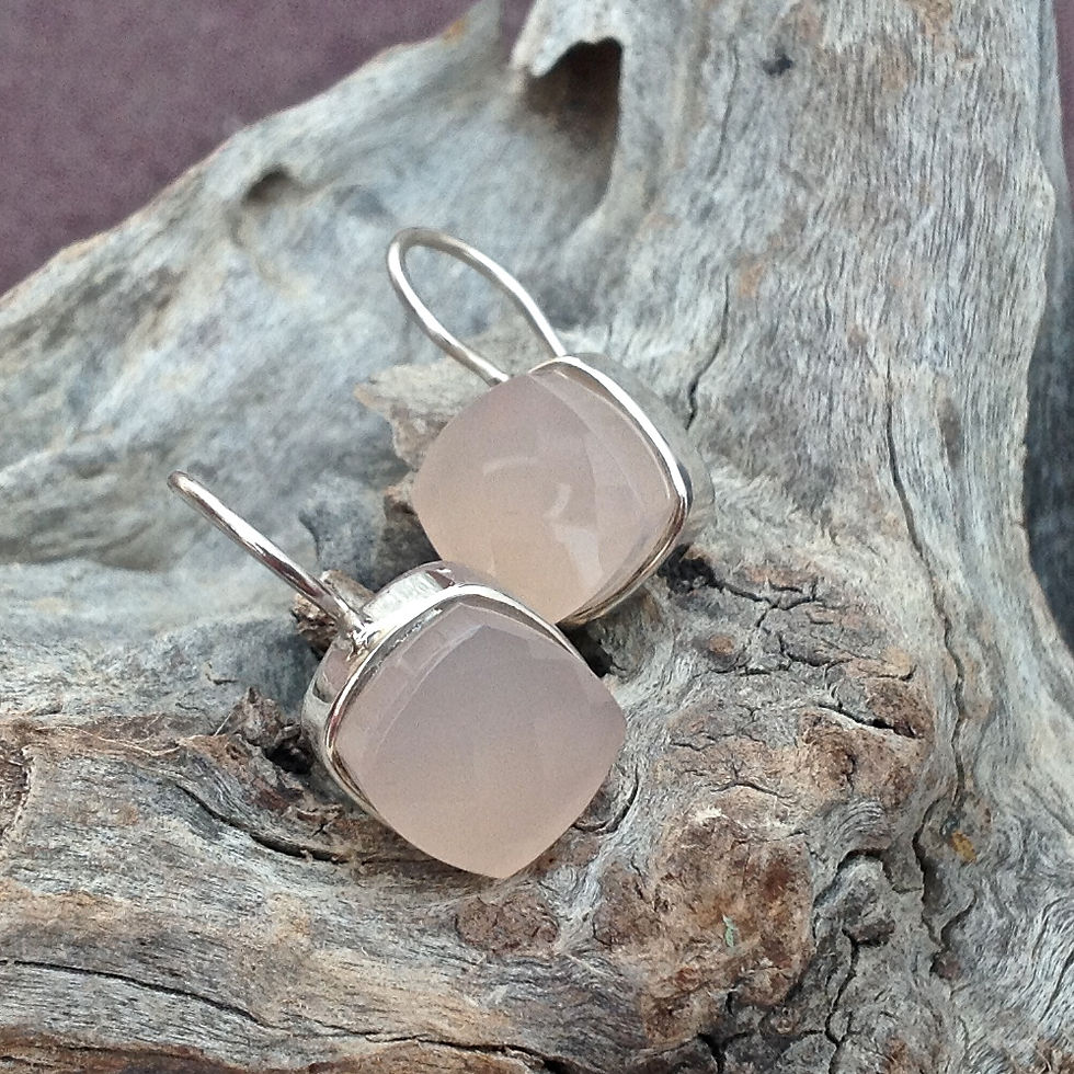 Rose quartz dark
