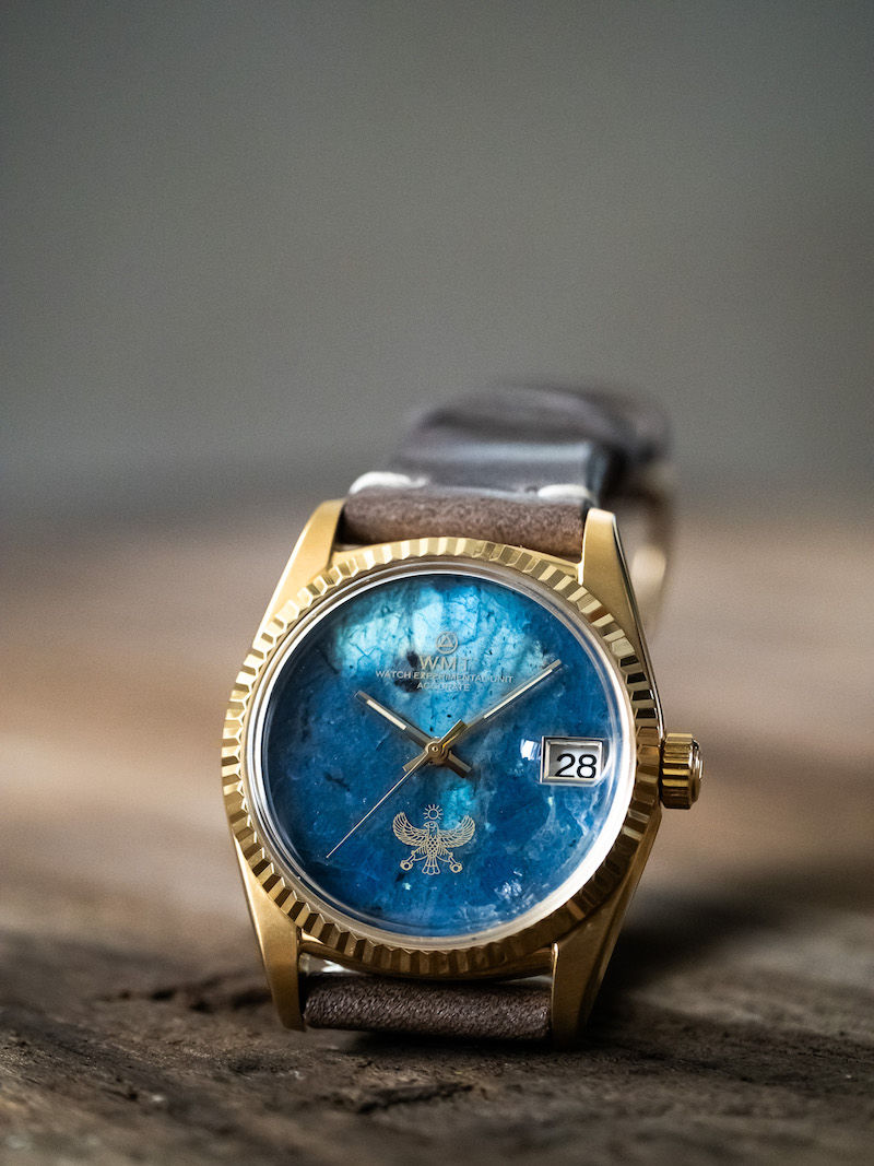 Thumbnail: WMT Cabochon – Blue Labradorite Stone / Falcon / Gold Plating Edition