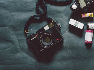 【HANDMADE IN JAPAN · ROBERU BLACK WOOL CAMERA STRAP】
