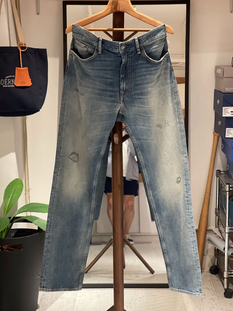 ACNE STUDIOS 1979M DISTRESSED SLIM JEANS