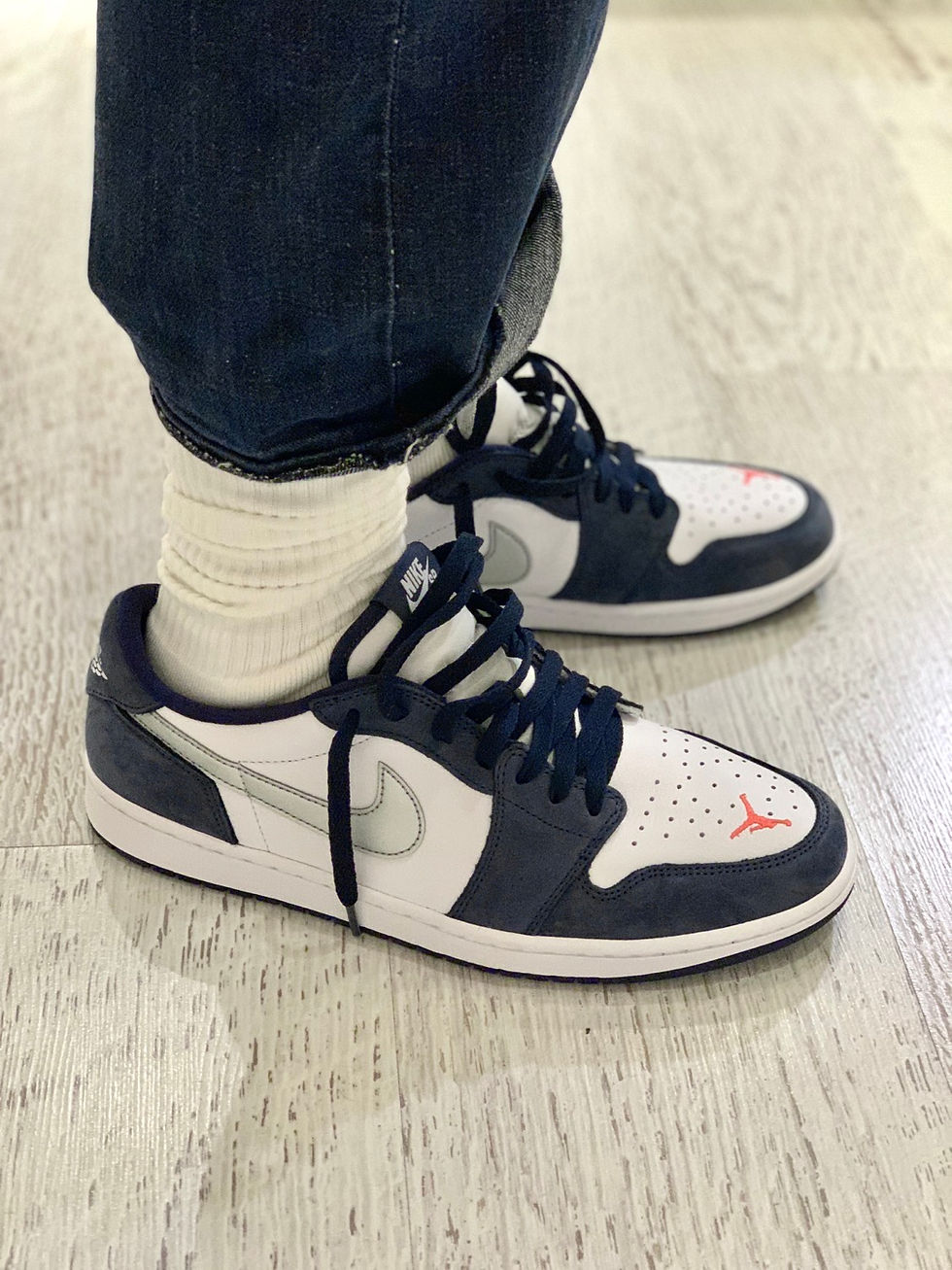 Thumbnail: DASA (E) White Pile Socks Set