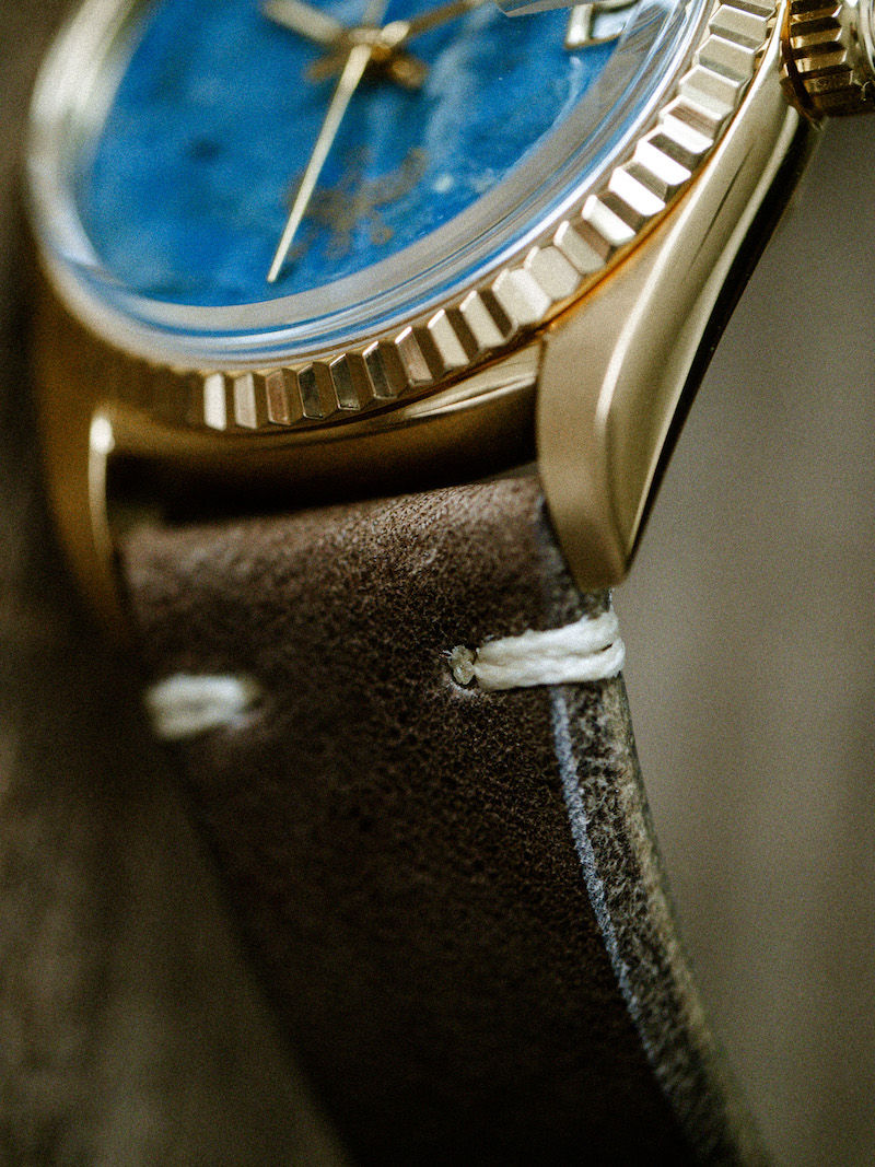 Thumbnail: WMT Cabochon – Blue Labradorite Stone / Falcon / Gold Plating Edition