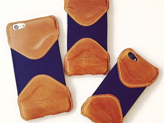 【BACK IN STOCK · ROBERU iPHONE CASE CAMEL X NAVY】