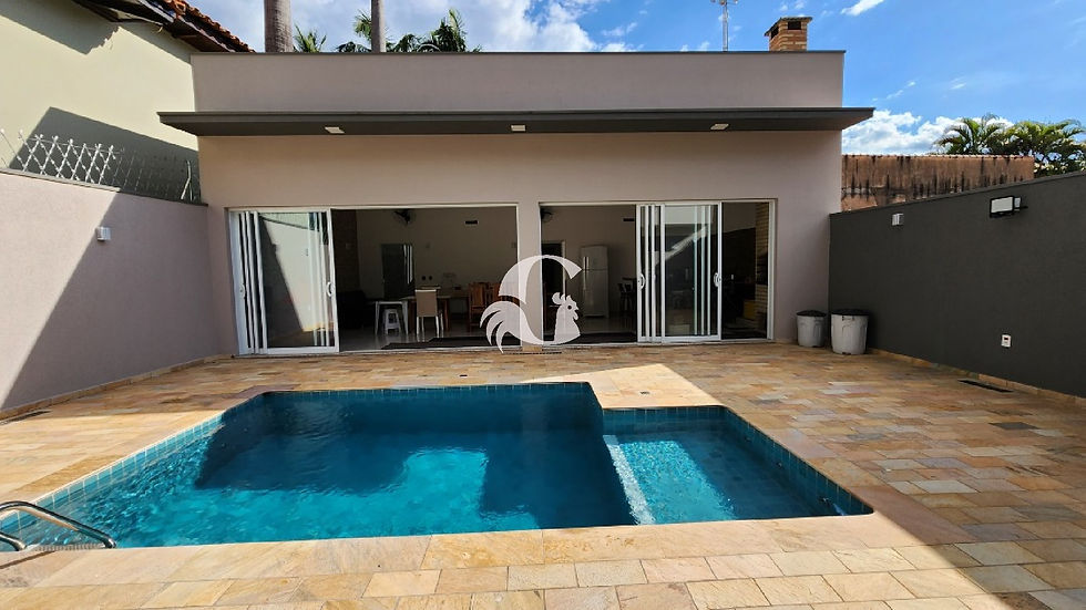 Miniatura: Localização Nobre, Amplo Quintal e Área De Lazer Completa com Piscina!