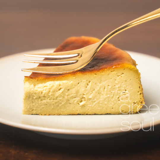 【全素食譜】開心果巴斯克起司蛋糕（無麩質）Vegan Pistachio Basque Cheesecake