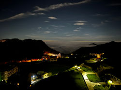 鶴巢夜景