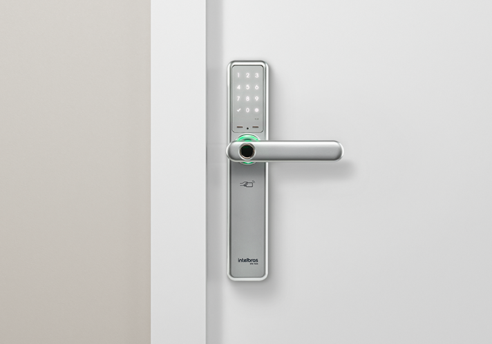 Fechadura Smart de embutir com maçaneta