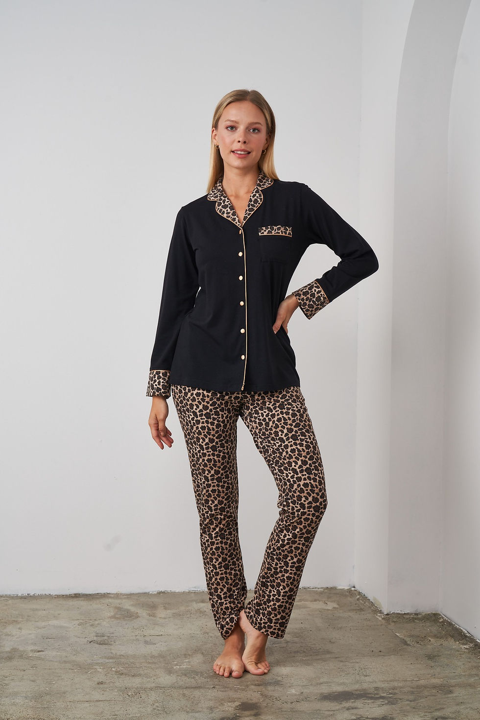 Thumbnail: Women Button  Pyjamas  Set (24510)