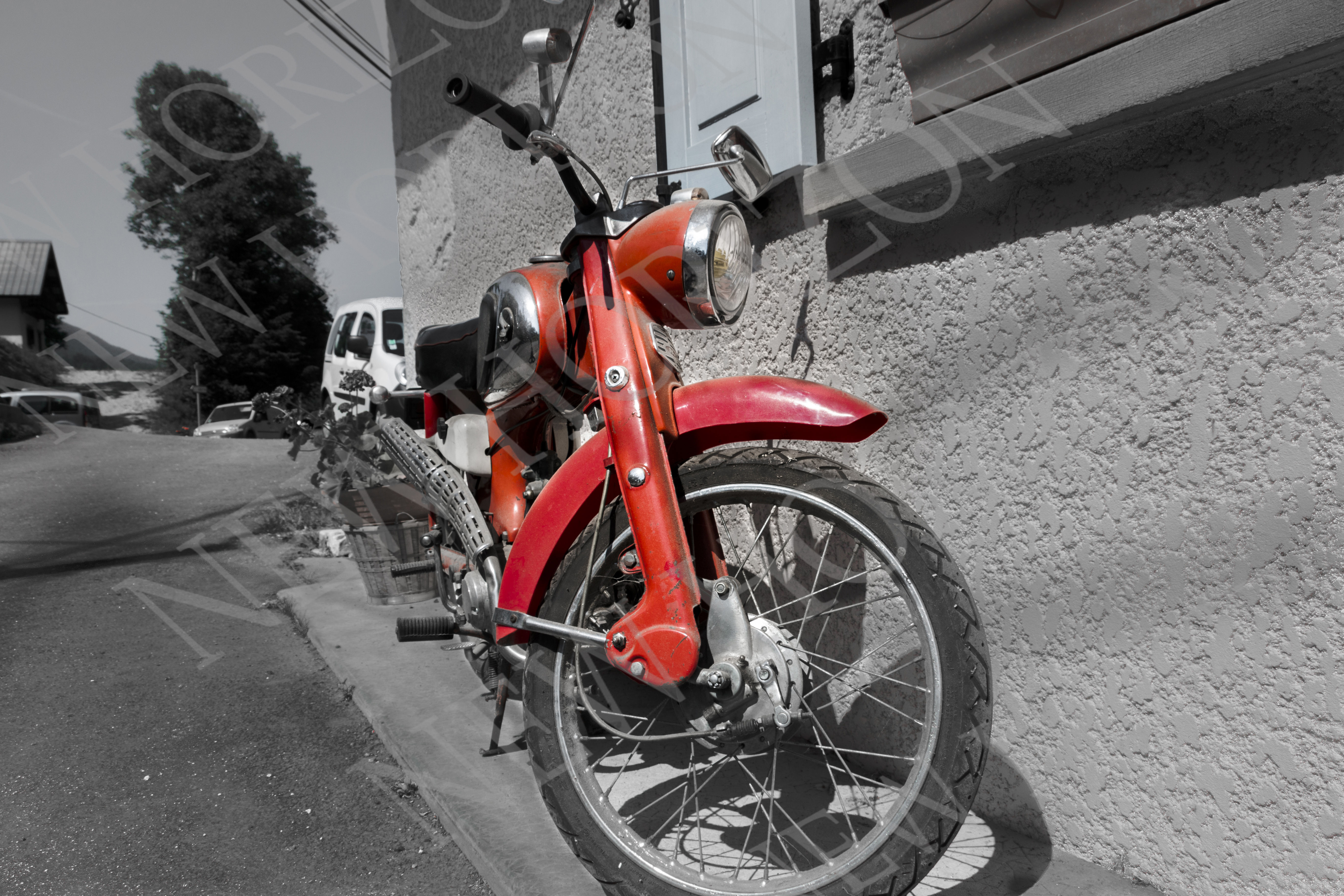 moto rouge