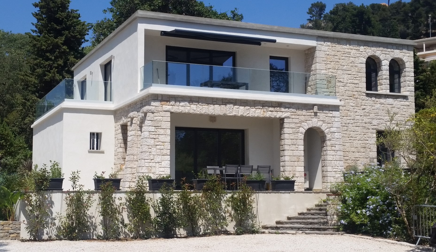 Hôtel particulier à Cassis. Appartement **** avec piscine et parking