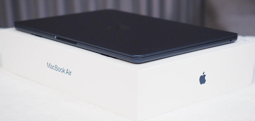 Thumbnail: MacBook Air M2 2022 ประกันศูนย์ Like NEW รหัสสินค้า : 1001