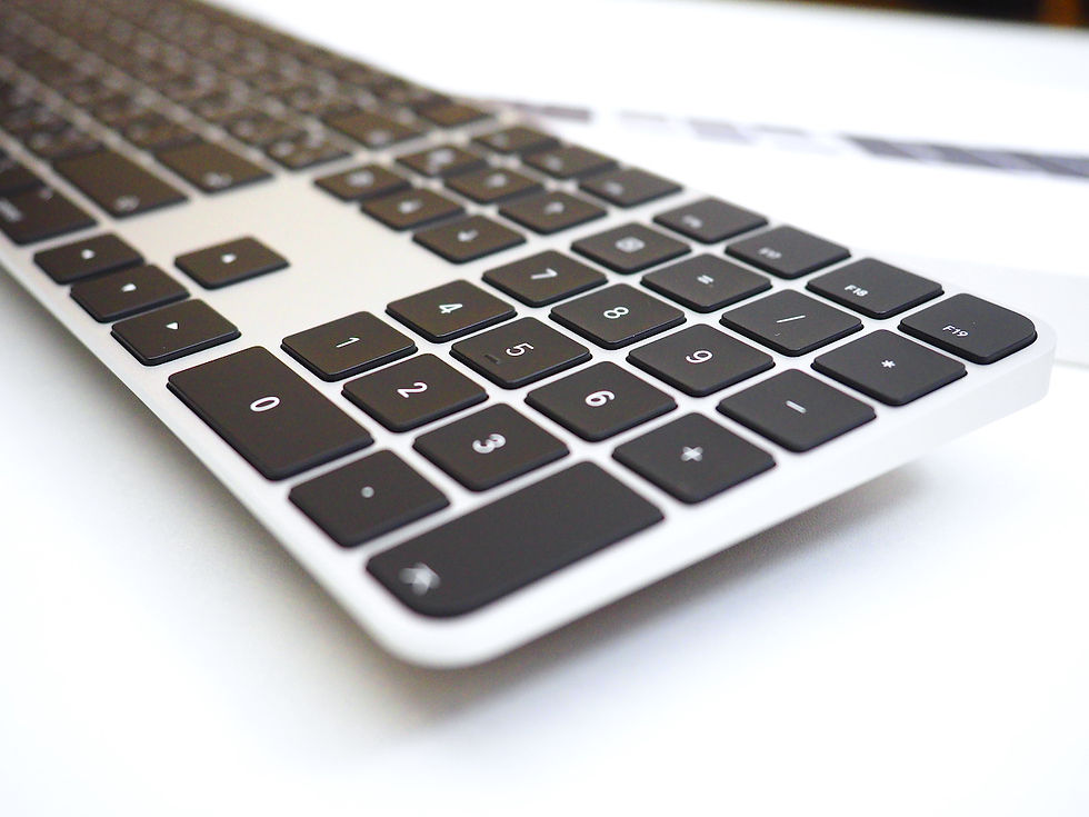 Thumbnail: ขาย Magic Keyboard พร้อม Touch ID และปุ่มตัวเลข รหัสสินค้า : 2512