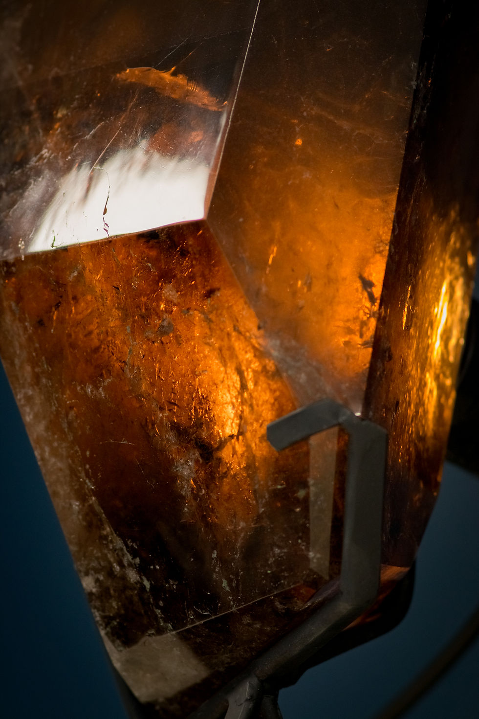 Thumbnail: Lampe en Quartz Fumé – Formation Fantôme