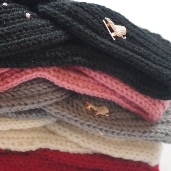Thumbnail: Brilliance & Melrose - Skating Headband