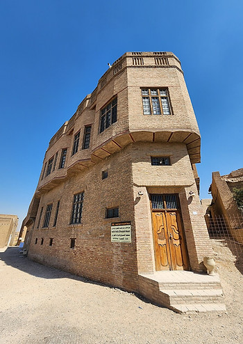 Kurdish_Textile_Museum,_Erbil_Citadel,_Hawler,_Iraq.jpg
