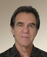 Portrait 2020-701c 1000h gradient.jpg