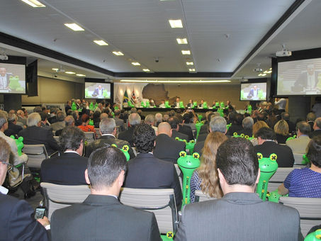 ABEF e SINABEF participam de campanha contra juros abusivos