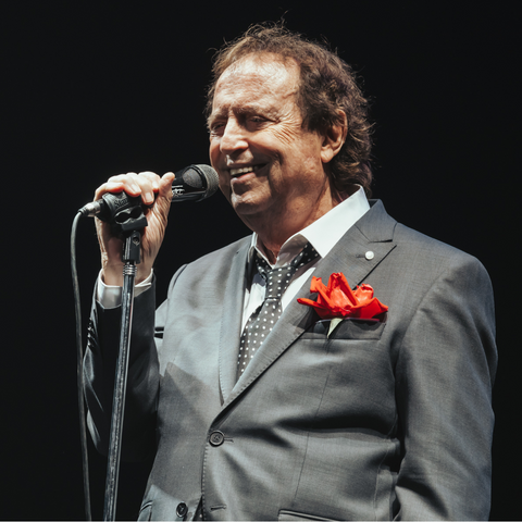 Dyango hace vibrar República Dominicana en la antesala de su llegada a Chile