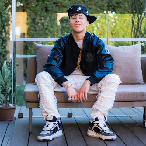 Klim la rompe con “Más k amigos” el nuevo himno que ya prende las redes sociales