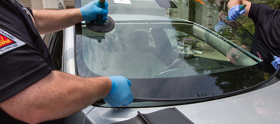windshieldReplacementSlide.jpg