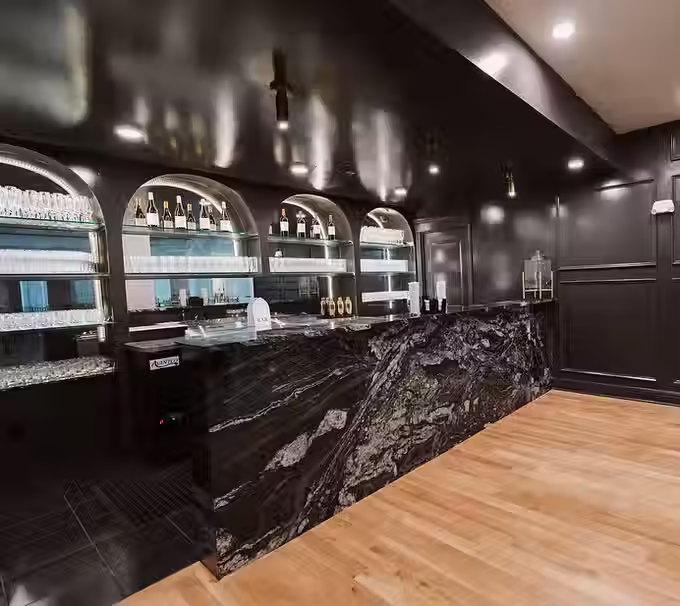 Melrose-Abbey-Aventi- 39 - AC100548